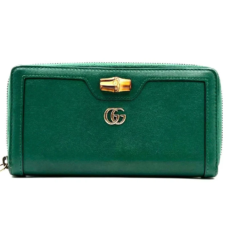 Gucci handbags for women with a patent - leather finishGucci Diana Bamboo Gg Marmont Round