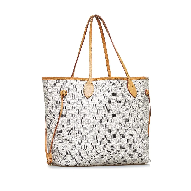 Ladies Louis Vuitton Capucines bags with a detachable shoulder strapLouis Vuitton Damier Azur Neverfull MM