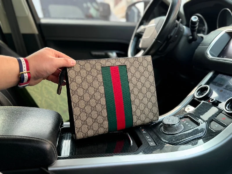 Women Gucci bags with a detachable mobile phone holderGucci Clutch Bag