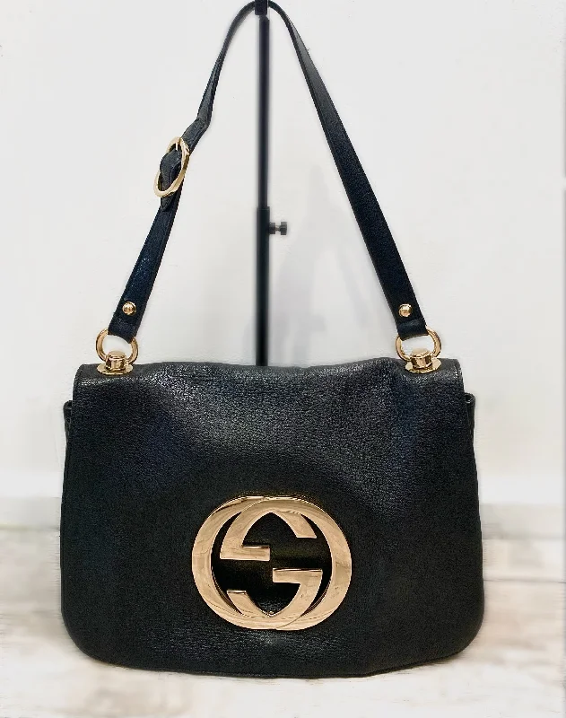 Women Gucci bags with a detachable mirror insideGUCCI BLONDIE LEATHER FLAP SHOULDER BAG