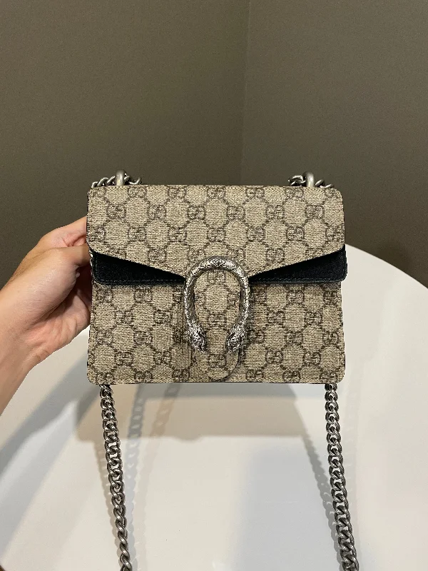 Gucci Dionysus bags for women with tiger - head claspsGucci Dionysus Supreme Mini Bag Beige Black