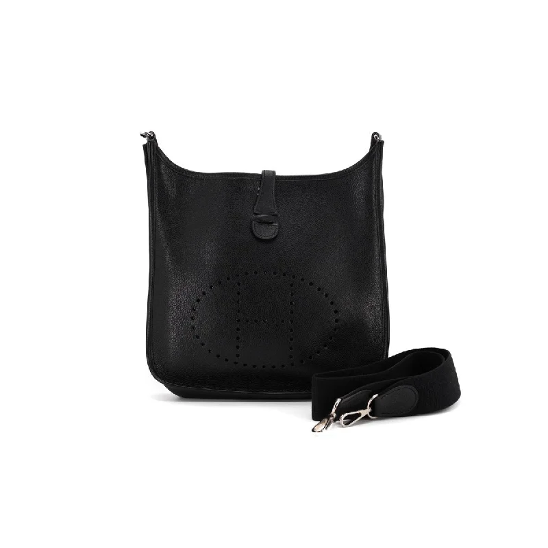 Hermès Kelly Bags with a contrast - colored interior liningHermes Evelyne III 29 Medium Noir - [K] Stamp