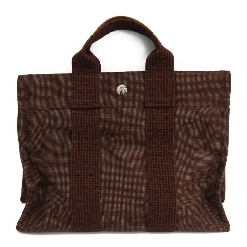 Hermès Kelly Bags with an embossed leather pattern for added textureHermes Brown Herline PM Tote (SHA20887)